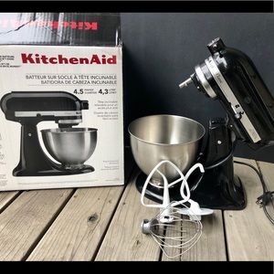 KitchenAid 4.5 quart mixer, Classic Series, black